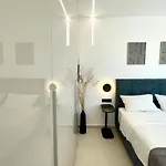 Апартаменти Sunset Loft & *