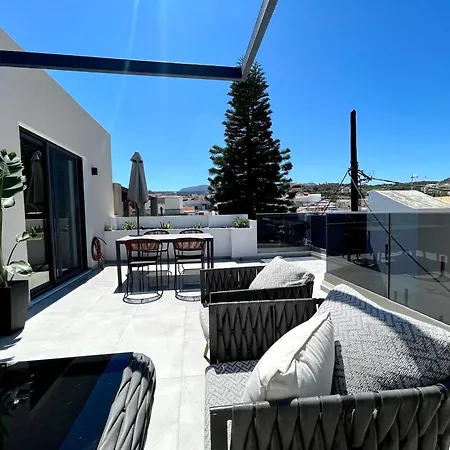 Sunset Loft & Апартаменты *